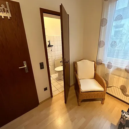 Privatzimmer Haus Gruenewald Solingen Exterior photo